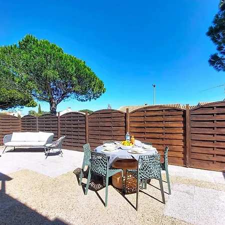Casa de Férias Des Oliviers By Interhome