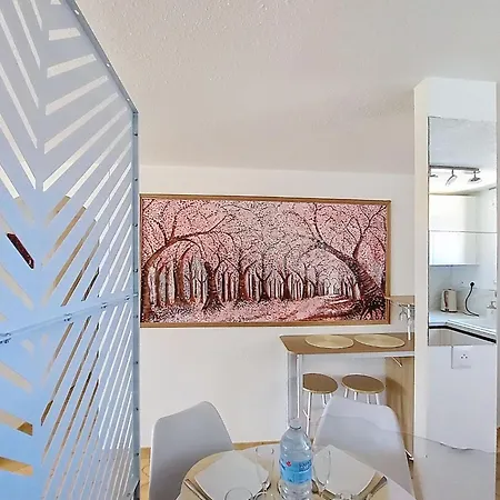 Casa de Férias Des Oliviers By Interhome