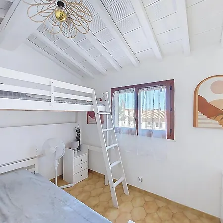 Casa de Férias Des Oliviers By Interhome